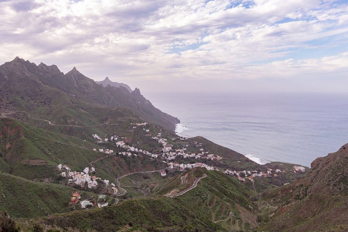 Macizo de Anaga en Tenerife, hábitat del retamón canario